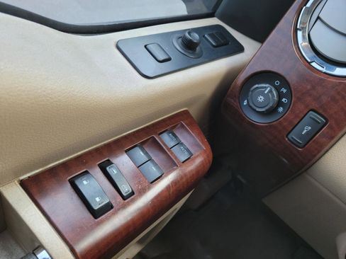 Used 2013 Ford F250 King Ranch w/ King Ranch w/Chrome Pkg image 11