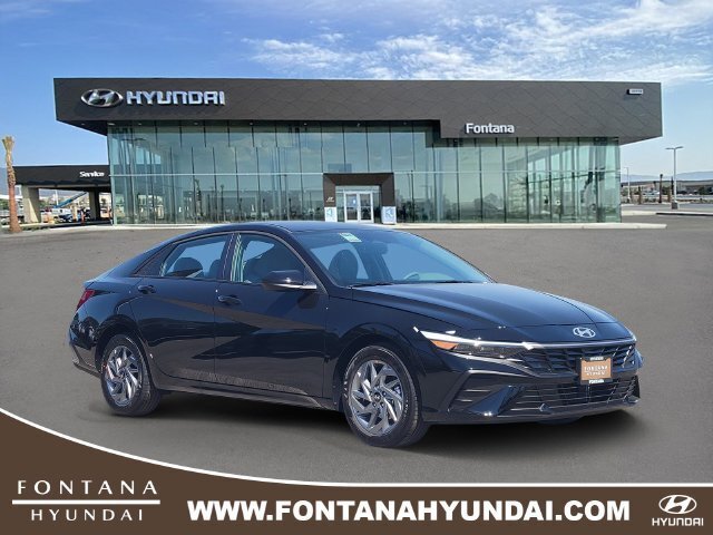 New 2026 Hyundai Elantra Hybrid FWD image 1