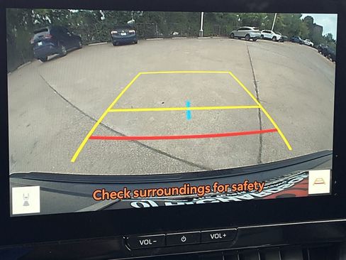 Used 2026 Toyota Corolla Cross XLE w/ Convenience Package FWD image 16