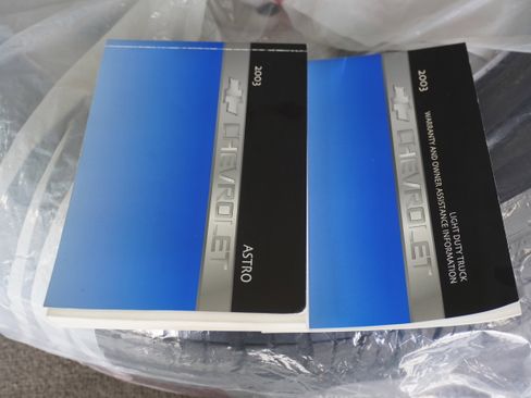 Used 2003 Chevrolet Astro image 17