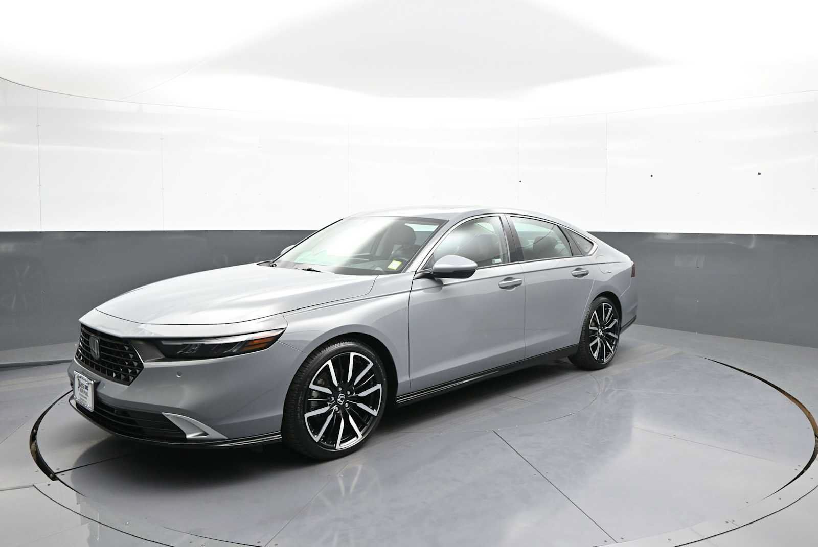 Used 2023 Honda Accord Touring image 13