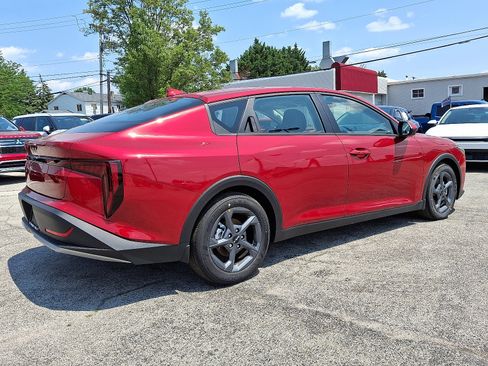 New 2025 Kia K4 LXS image 7