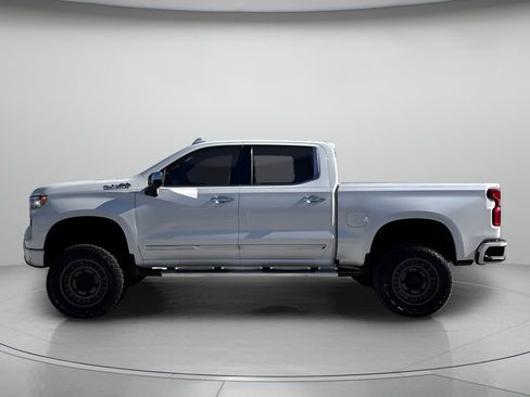 Used 2024 Chevrolet Silverado 1500 High Country w/ High Country Premium Package image 5