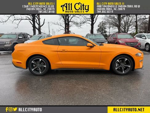 Used 2018 Ford Mustang Coupe w/ Equipment Group 101A image 7