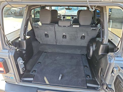 Used 2023 Jeep Wrangler Unlimited w/ 8.4" Radio Group image 33