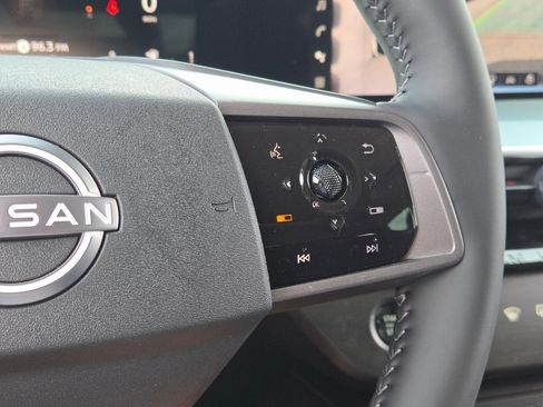 New 2025 Nissan Murano SL image 36