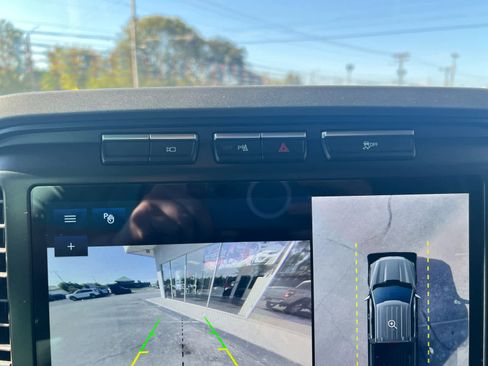 Used 2021 Ford F150 Lariat image 29