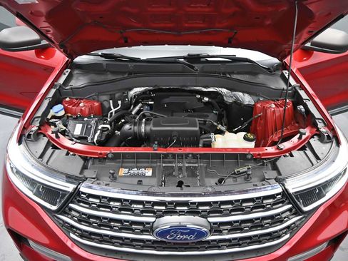 Used 2020 Ford Explorer XLT w/ Equipment Group 202A AWD/4WD image 24