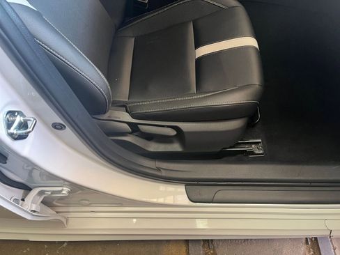 Used 2025 Toyota Camry SE image 27