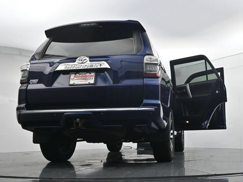 Used 2023 Toyota 4Runner Limited AWD/4WD image 44