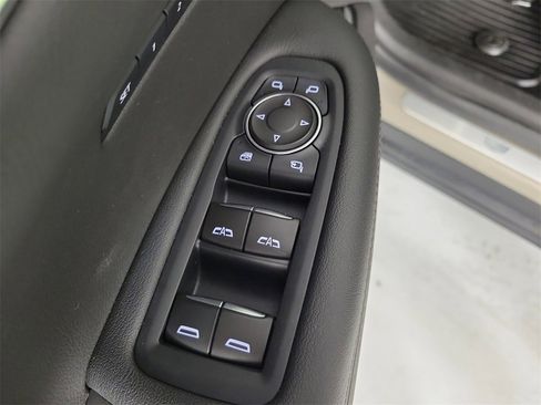 Certified 2023 Cadillac XT6 Luxury image 21