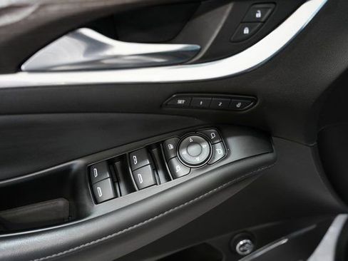 Used 2024 Buick Enclave Avenir image 14