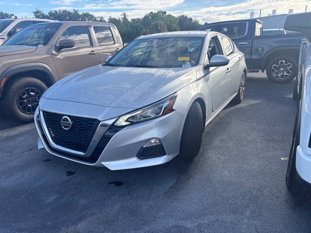 Used 2022 Nissan Altima 2.5 SV FWD image 1