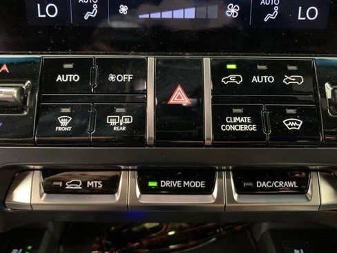 Used 2024 Lexus LX 600 F Sport image 10