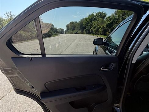 Used 2013 Chevrolet Equinox LTZ FWD image 24