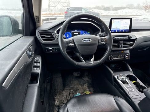 Used 2020 Ford Escape SE Sport image 14