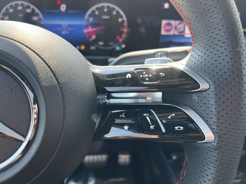 Certified 2025 Mercedes-Benz GLB 250 4MATIC image 20