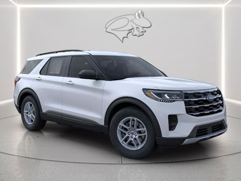 New 2026 Ford Explorer Active image 7