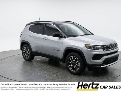 Used 2025 Jeep Compass Trailhawk AWD/4WD image 1
