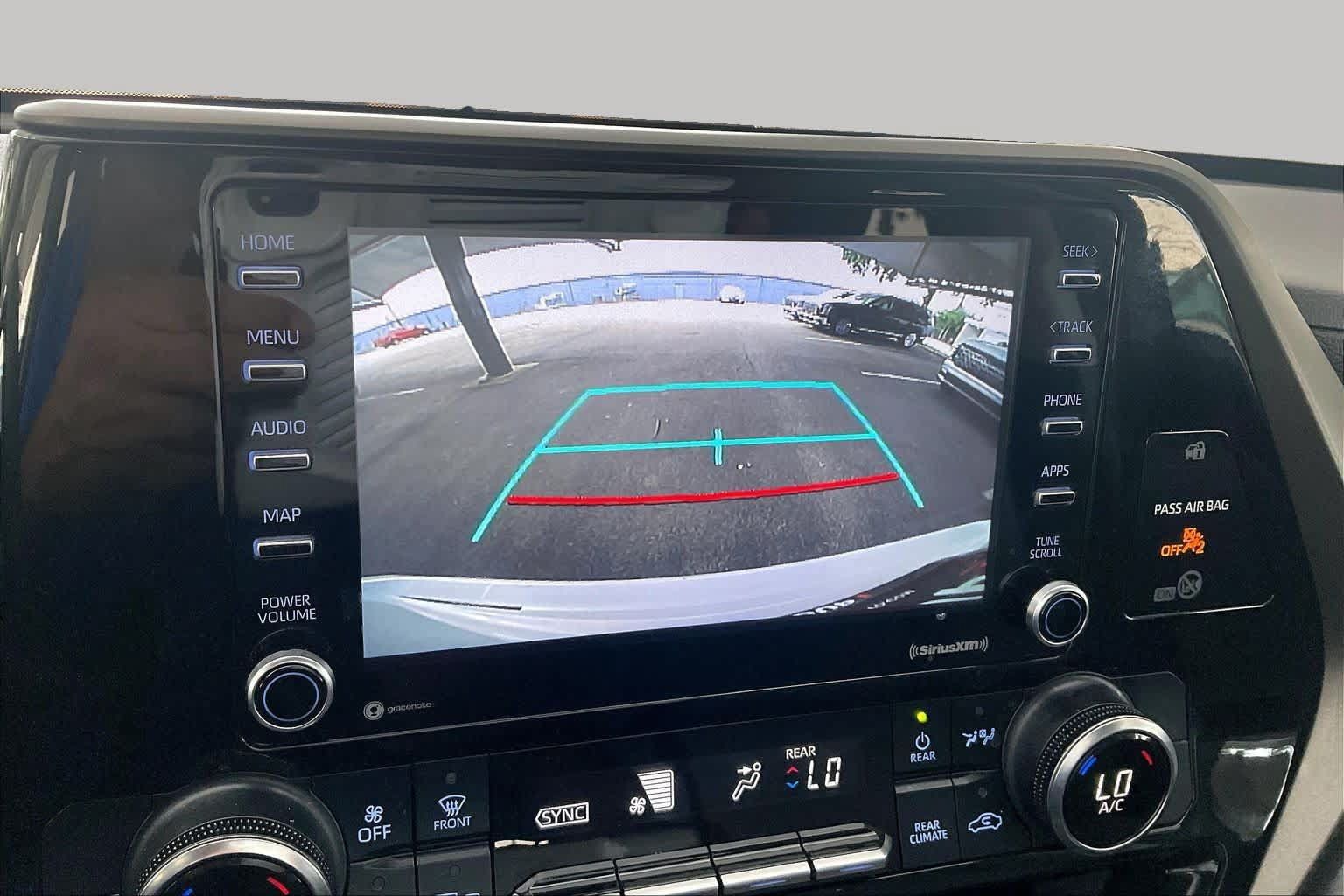 Used 2022 Toyota Highlander L FWD image 29