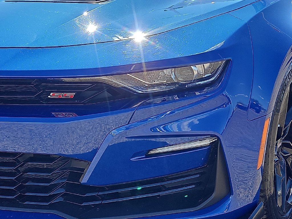 Used 2021 Chevrolet Camaro SS RWD image 7