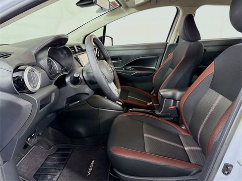 Certified 2023 Nissan Versa SR w/ Trunk Package image 6