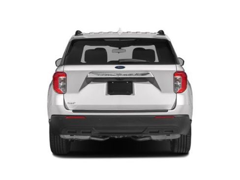 Used 2023 Ford Explorer XLT w/ Equipment Group 202A AWD/4WD image 5
