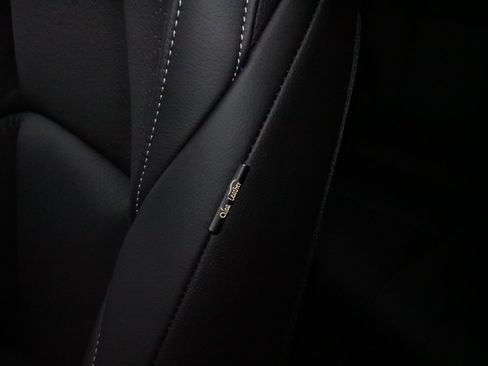 Certified 2025 Toyota 4Runner SR5 image 31