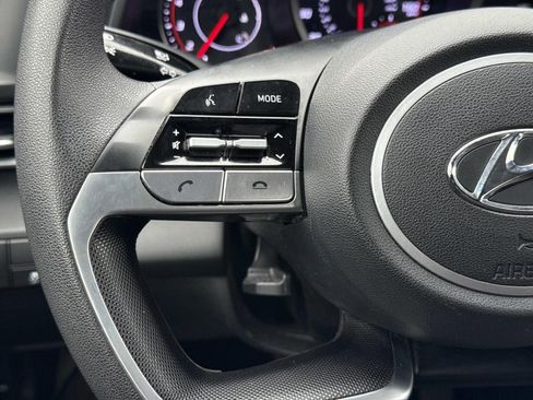 Used 2023 Hyundai Elantra SEL w/ Winter Weather Package image 15