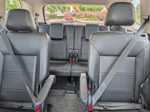 Used 2021 Volkswagen Atlas SE w/ Panoramic Sunroof Package AWD/4WD image 13