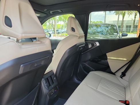 New 2026 BMW X3 xDrive30i w/ Premium Package AWD/4WD image 9