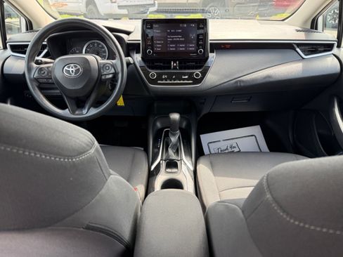 Used 2021 Toyota Corolla LE FWD image 10
