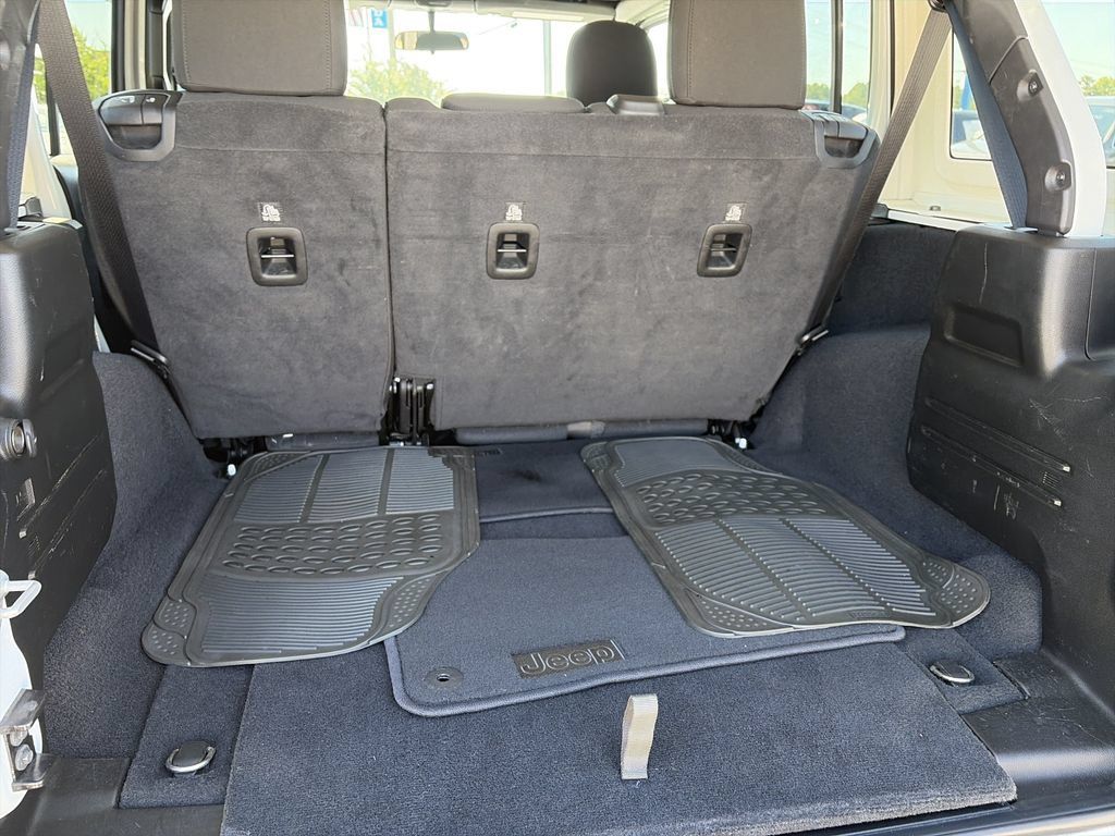 Used 2020 Jeep Wrangler Unlimited Sport S AWD/4WD image 29