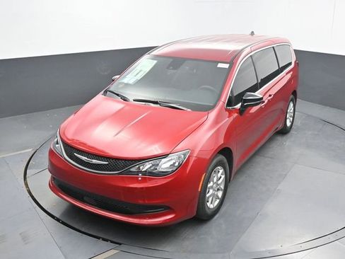 New 2025 Chrysler Voyager LX image 45