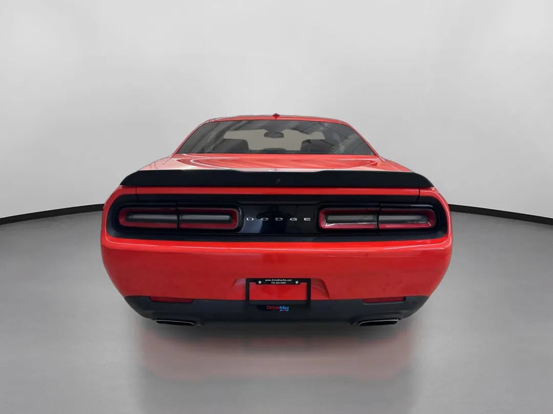 Used 2017 Dodge Challenger R/T Scat Pack RWD image 8