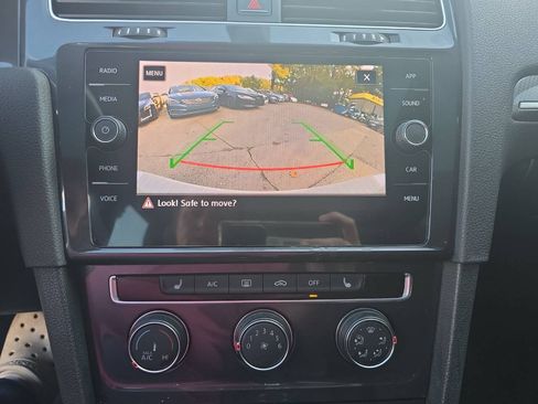 Used 2018 Volkswagen Golf Alltrack SE AWD/4WD image 8