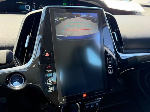 Used 2022 Toyota Prius Prime Limited FWD image 25