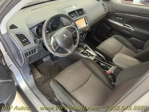 Used 2018 Mitsubishi Outlander Sport LE image 5