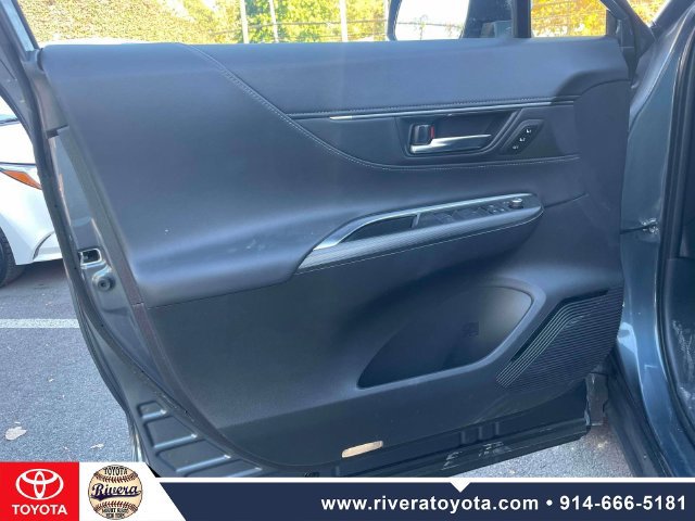 Used 2023 Toyota Venza Limited AWD/4WD image 17