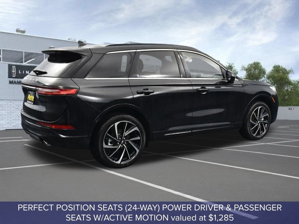 New 2026 Lincoln Corsair Grand Touring AWD/4WD image 4
