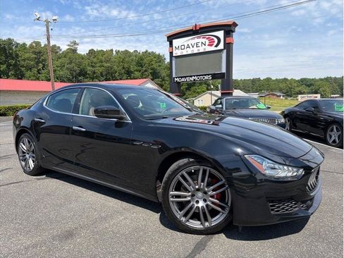 Used 2018 Maserati Ghibli RWD image 1