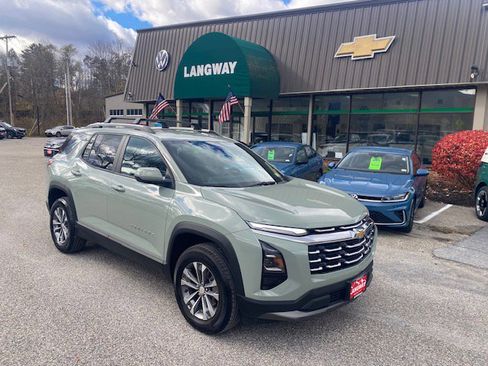 Used 2025 Chevrolet Equinox LT w/ Convenience Package II image 1