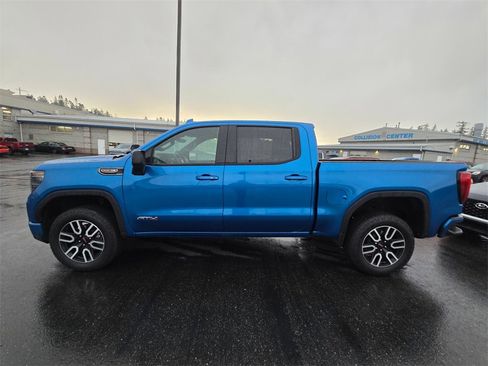 Used 2023 GMC Sierra 1500 AT4 w/ Technology Package image 7