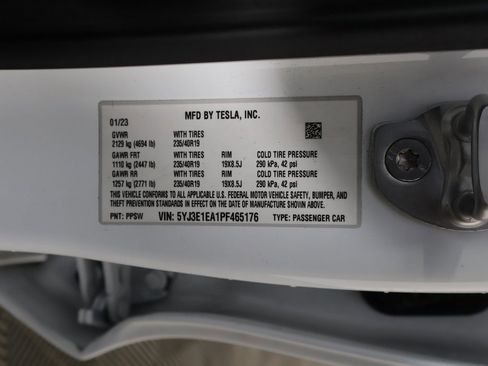 Used 2023 Tesla Model 3 Standard Range image 61