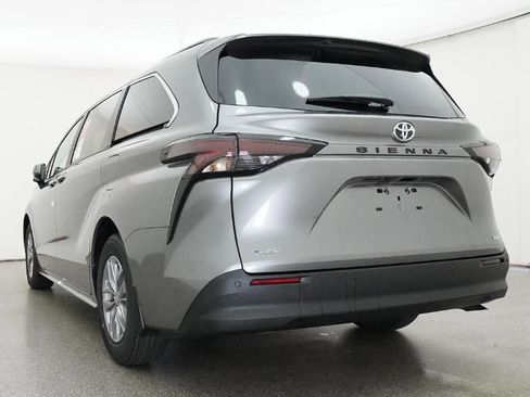 New 2026 Toyota Sienna XLE image 55