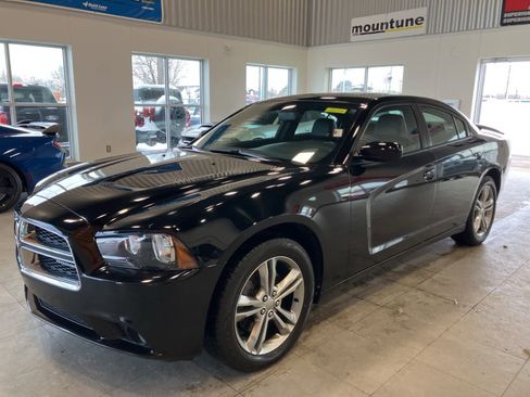Used 2013 Dodge Charger SXT Plus image 1