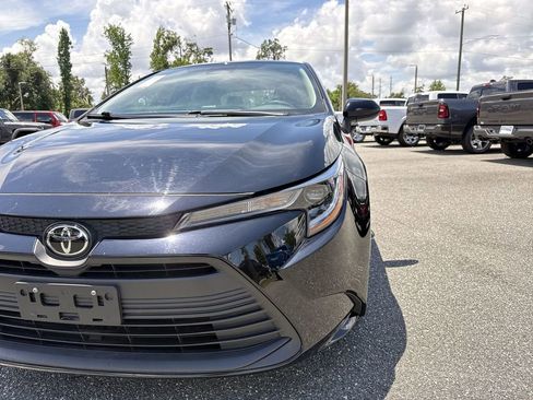 Used 2025 Toyota Corolla LE FWD image 11