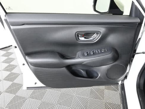 Used 2024 Honda HR-V LX image 16