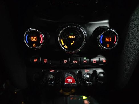 Used 2017 MINI Cooper Convertible image 23