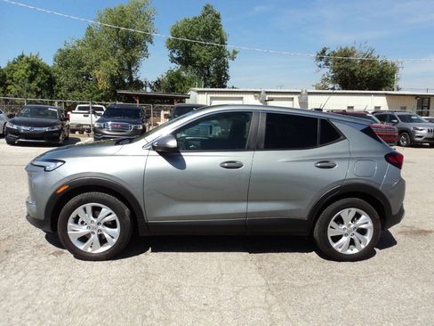 Used 2026 Buick Encore GX Preferred w/ Comfort Package FWD image 2